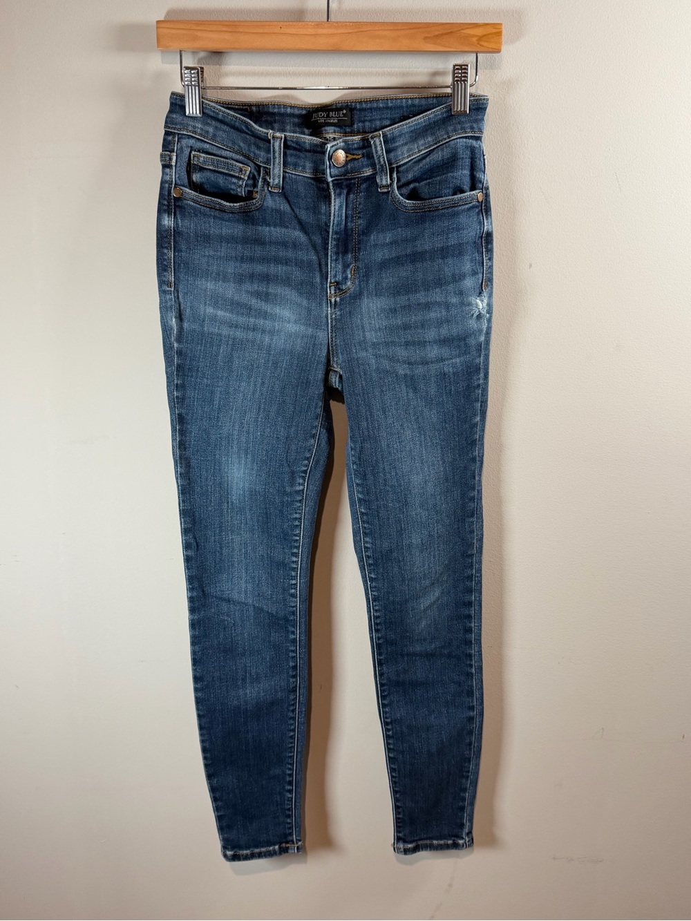 Judy Blue Skinny Jeans Dark Wash Blue with Subtle Fading/Distressing Size 3/26